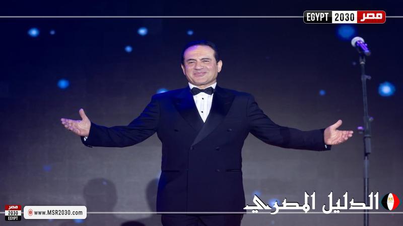 محمد ثروت يروج لحفله القادم