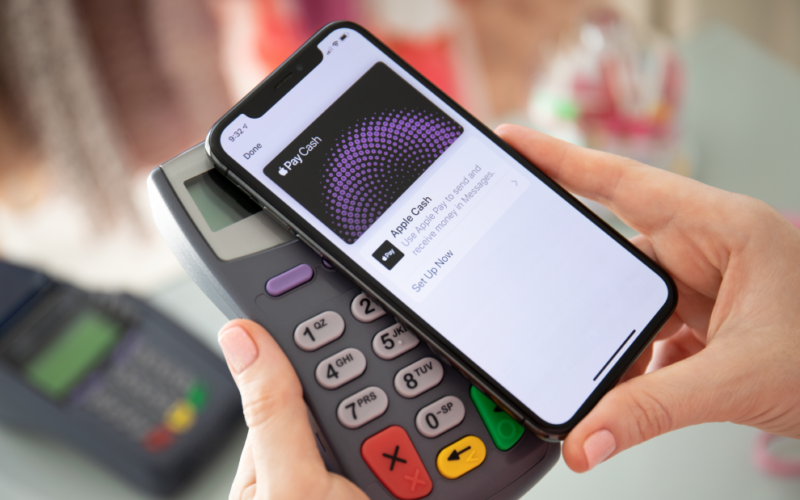 طريقة الدفع بـ Apple Pay عند الشراء خطوة بخطوة